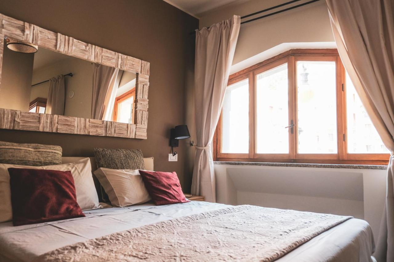 Suite Yenne 2 Cagliari Kültér fotó