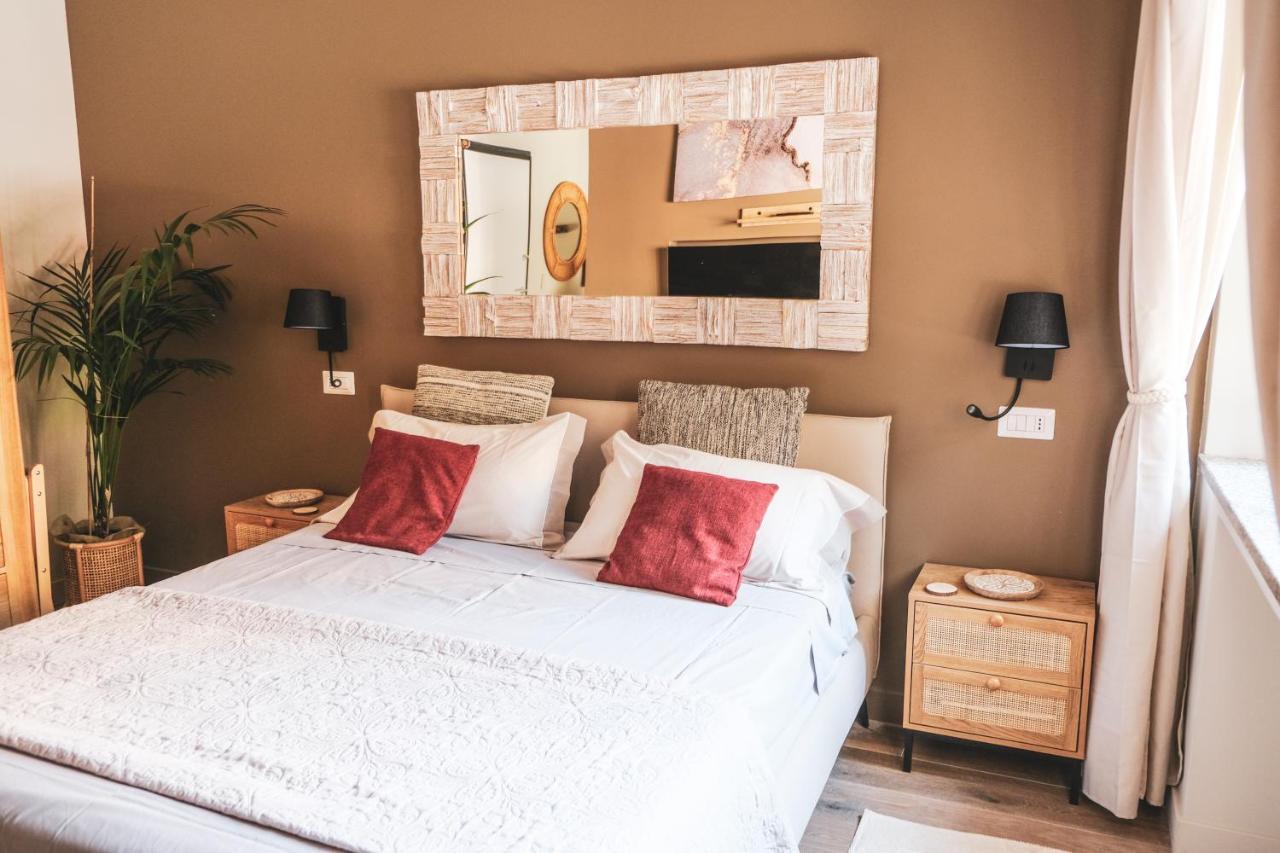 Suite Yenne 2 Cagliari Kültér fotó